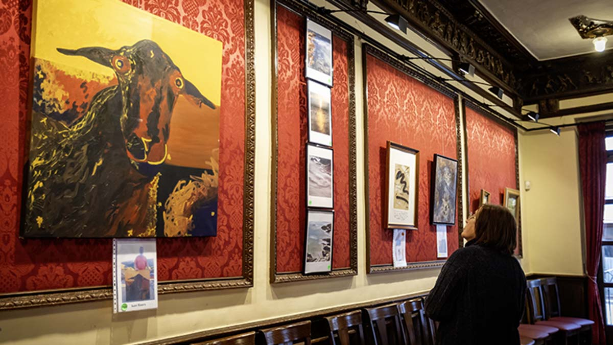 Exposición a beneficio de Sarnago en el Casino.