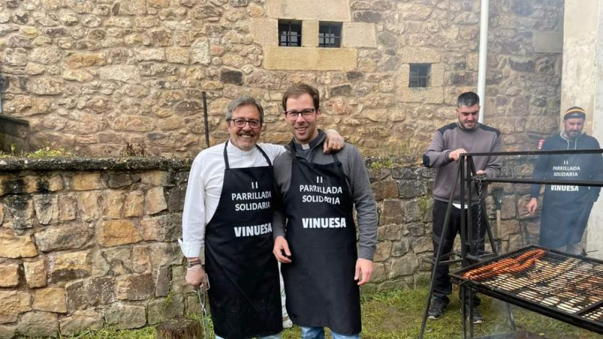 Vinuesa se volcó en su parrillada solidaria a beneficio de Manos Unidas.