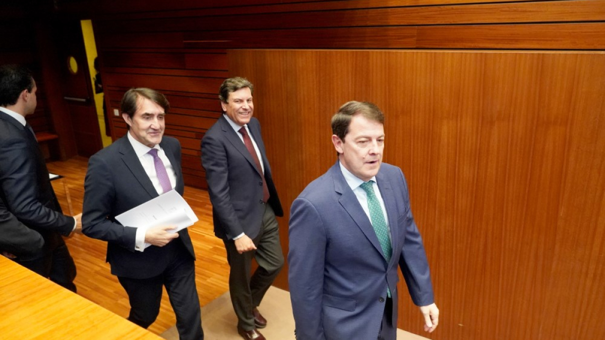 Alfonso Fernández Mañueco en la segunda sesión del Pleno presupuestario.