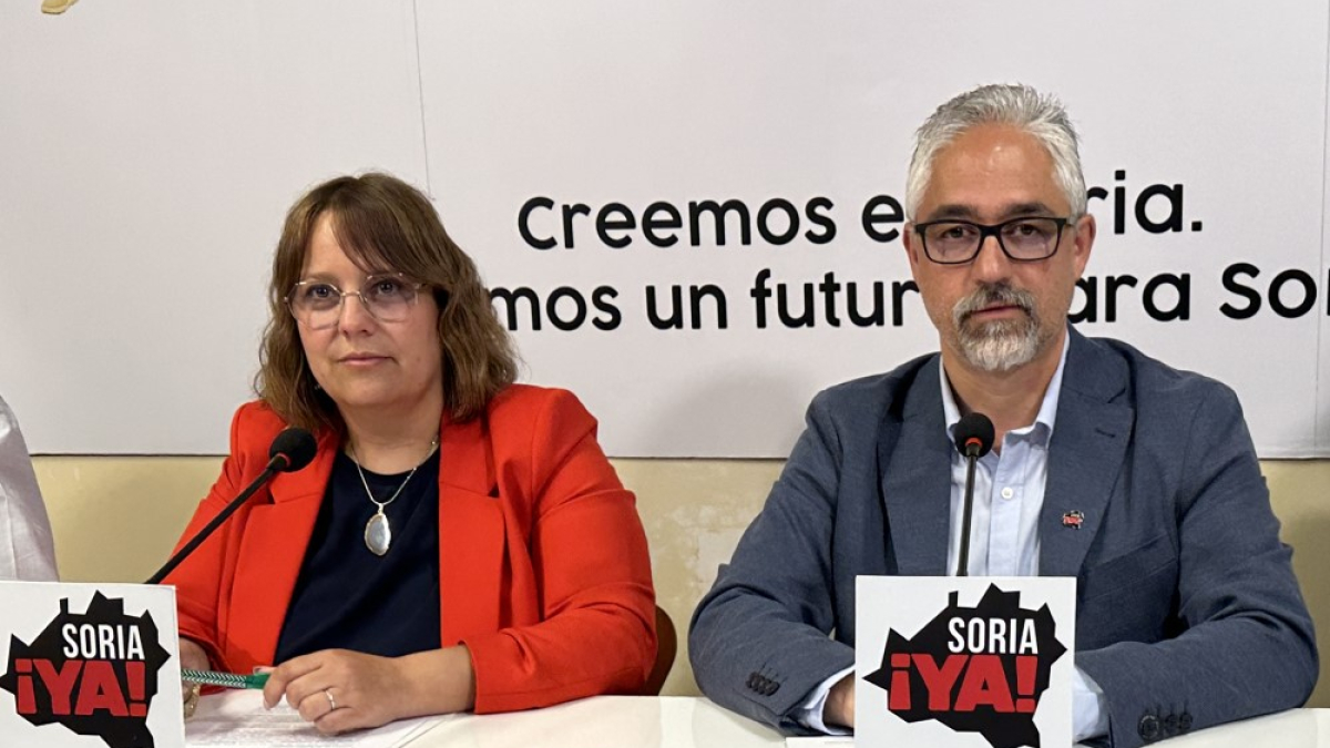 Vanessa García y Carlos Vallejo, miembros de Soria Ya en la candidatura de Existe a las Elecciones al Parlamento Europeo 2024.