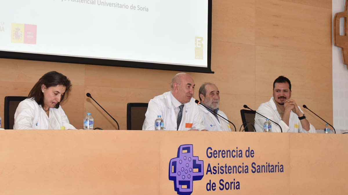 La Gerencia de Asistencia Sanitaria celebra un acto para dar la bienvenida a los MIR y EIR.
