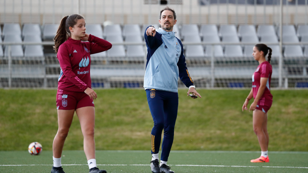 El soriano Kenio Gonzalo en un entrenamiento con el combinado español sub 17.