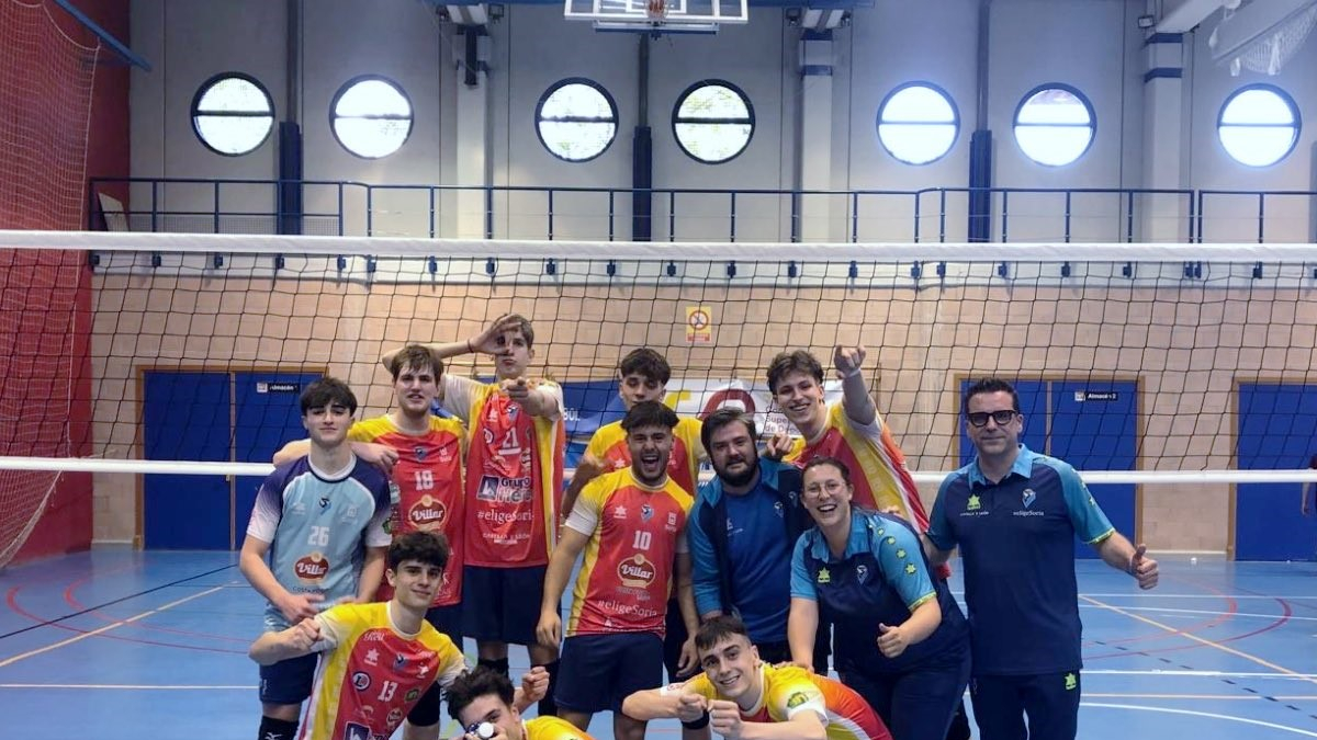 Los júnior del equipo soriano durante el Nacional de su categoría que se disputa en Zaragoza.