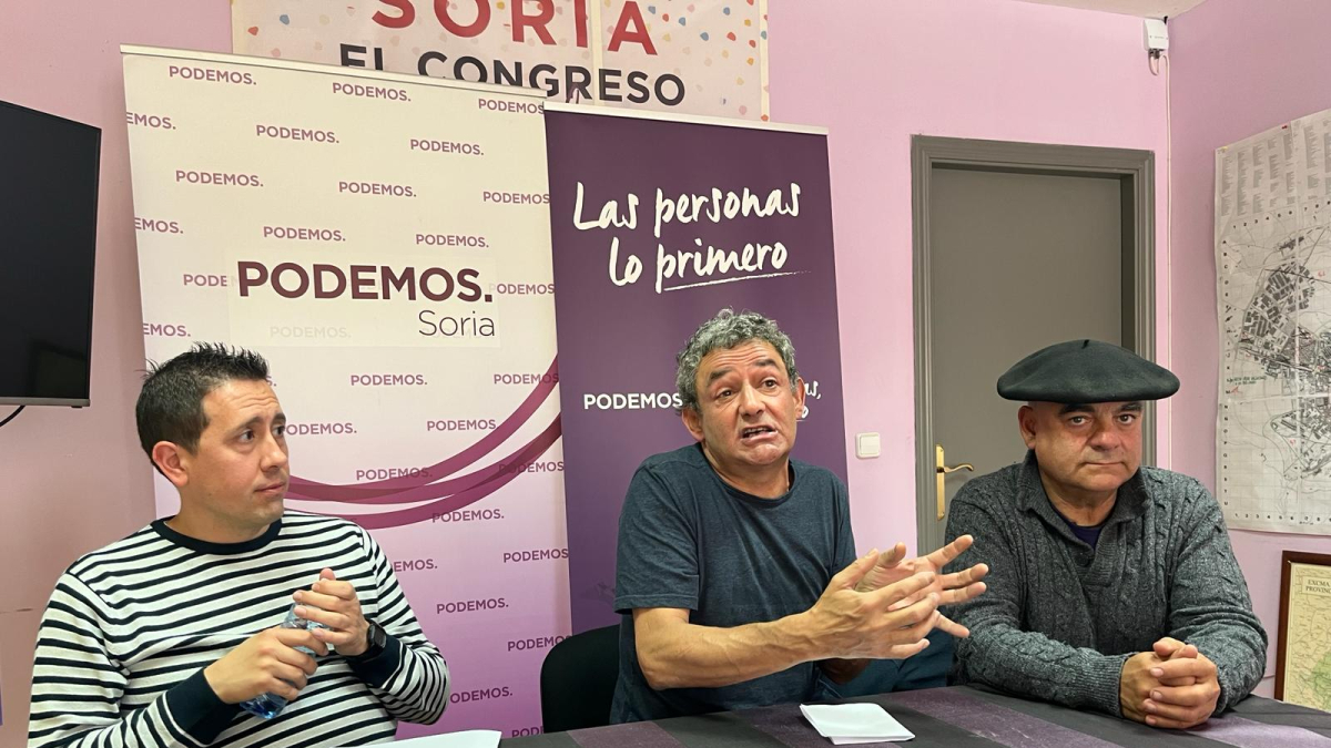 Los representantes de Podemos Alberto Sanz, Alberto Jiménez y Nicasio Martínez.