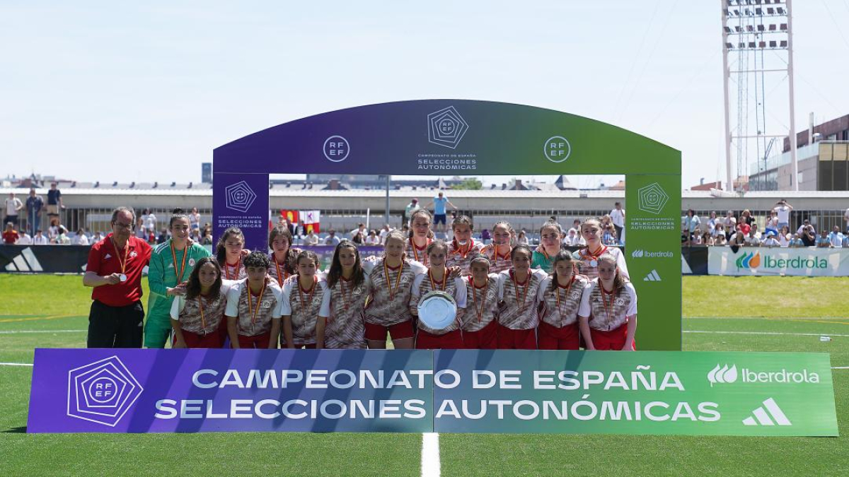 Castilla y León logró una brillante segunda plaza en el Nacional cadete con tres sorianas en el once inicial.