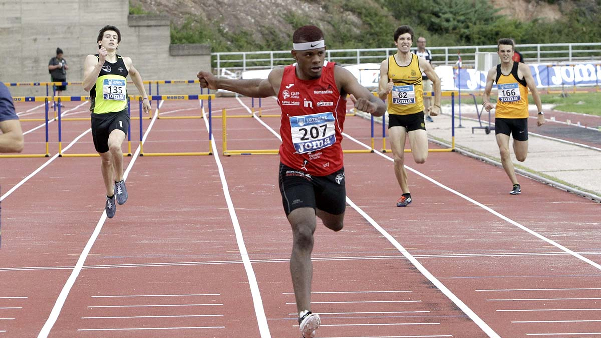 David José Pineda durante una competición con el Numantino.
