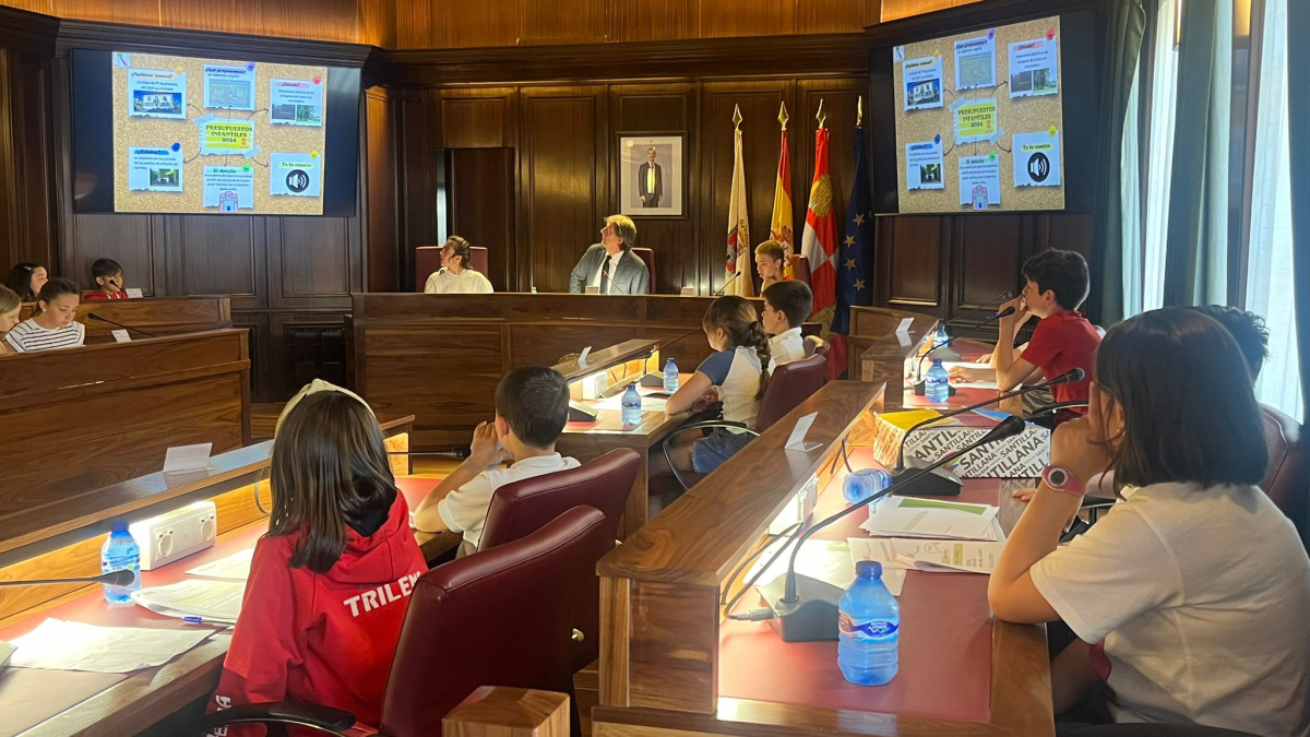 cUn momento del Pleno Infantil. HDS