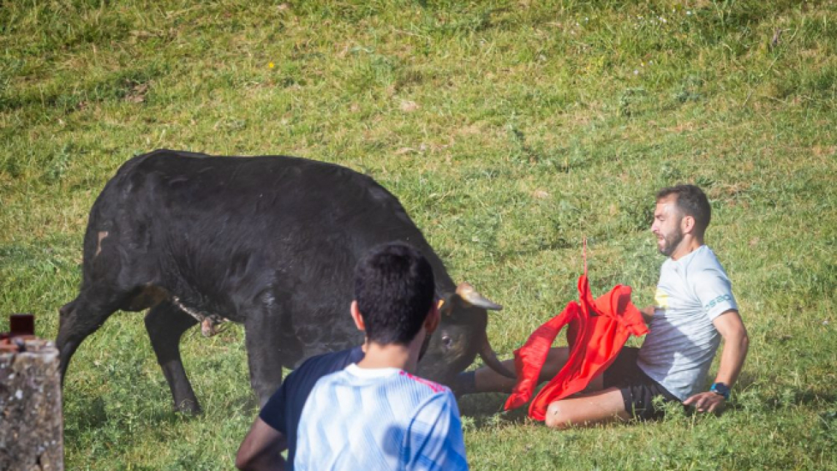 Un instante del encierro mañanero.