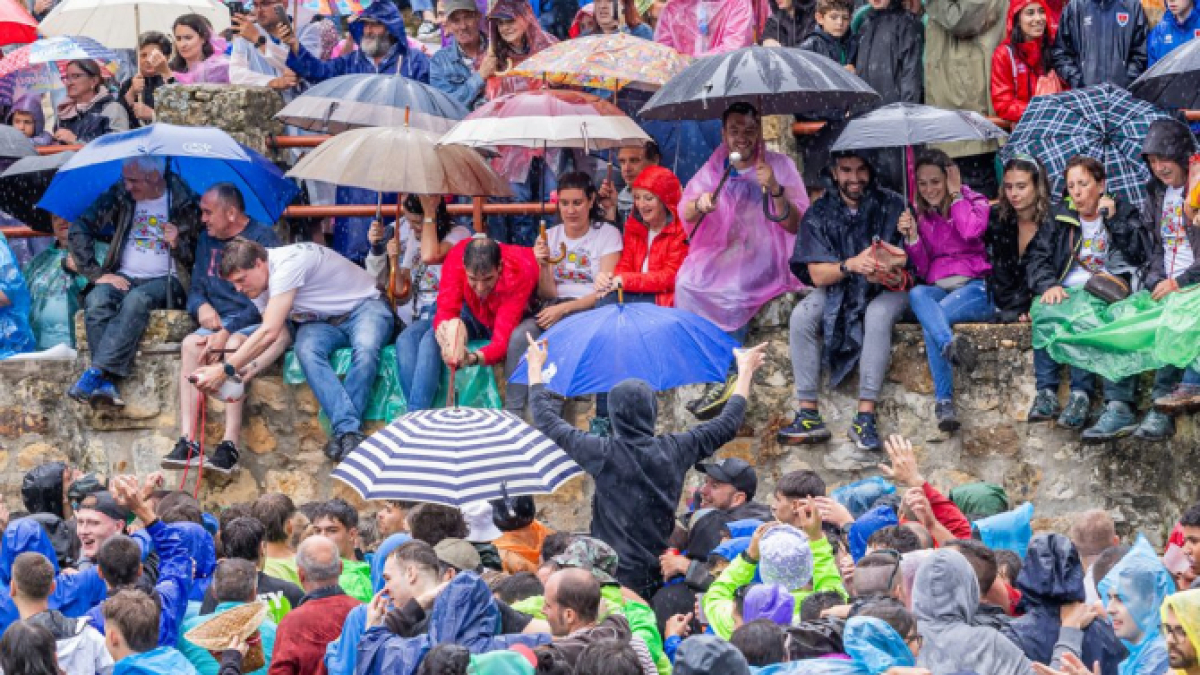 Los jurados durante el encierro de la tarde del Lavalenguas.