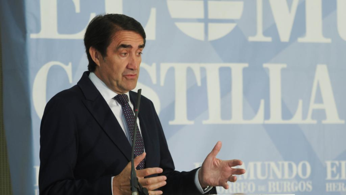 El consejero Juan Carlos Suárez-Quiñones en el Club de Prensa 'Claves de futuro: energía, vivienda y jóvenes'. PHOTOGENIC