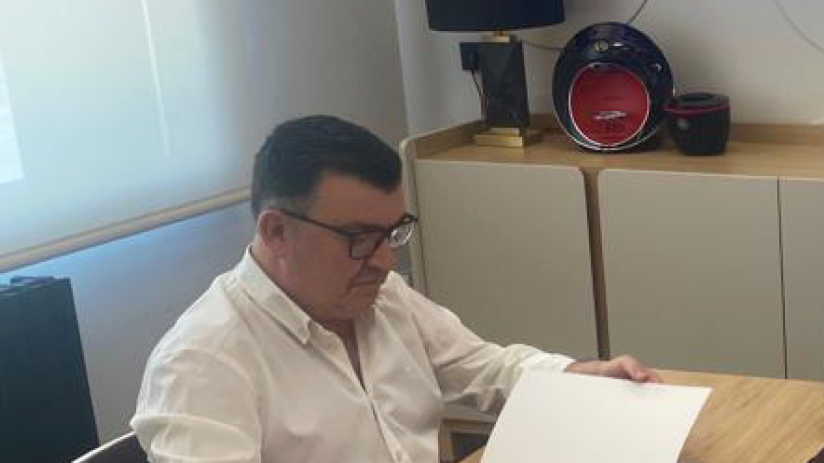 Patricio de Pedro en un acto en la sede del CD Numancia.