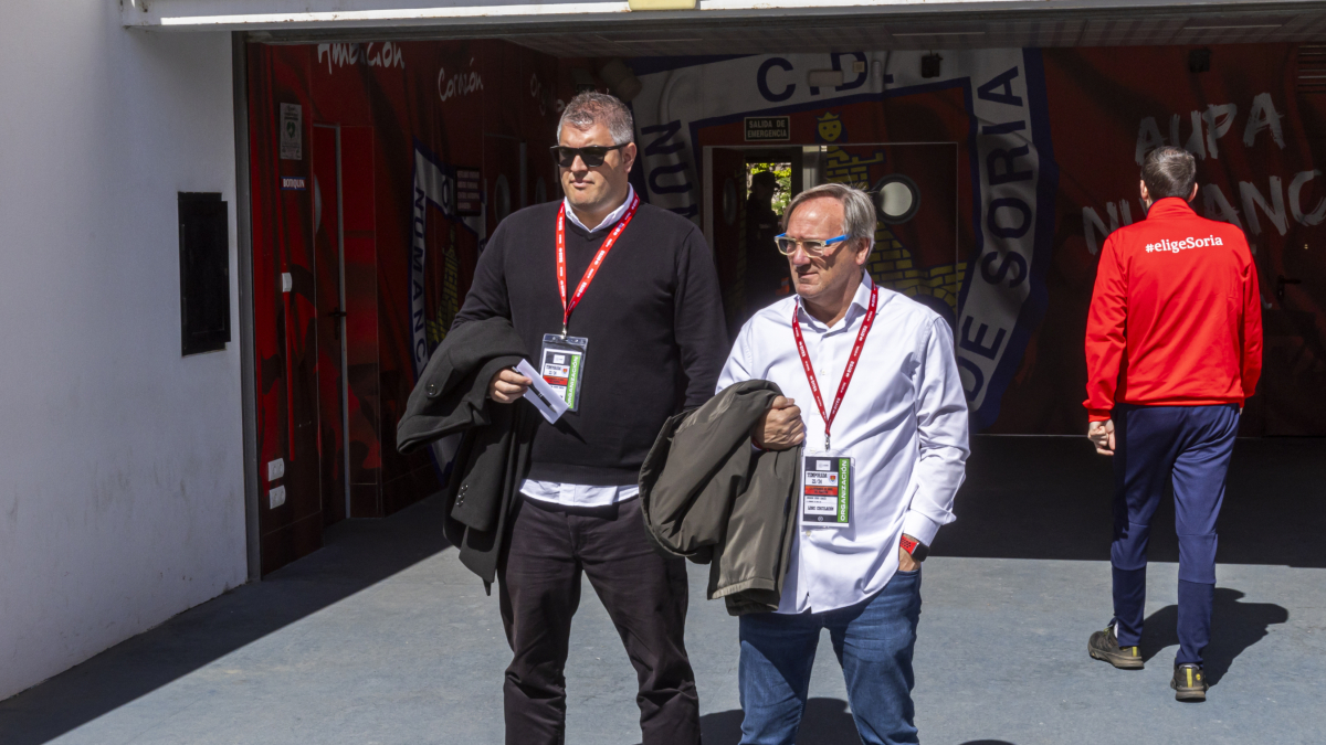 Eduardo Rubio junto a Álex Huerta durante un partido de esta temporada.