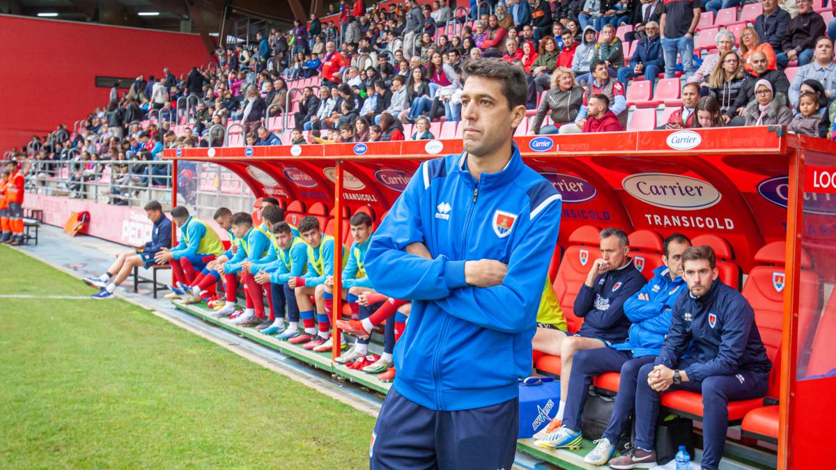 Pablo Ayuso durante su etapa como técnico rojillo en la temporada 21-22.