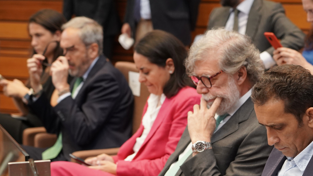 El presidente de la CEOECyL, Santiago Aparicio, durante el Debate de política general de la Junta de Castilla y León.