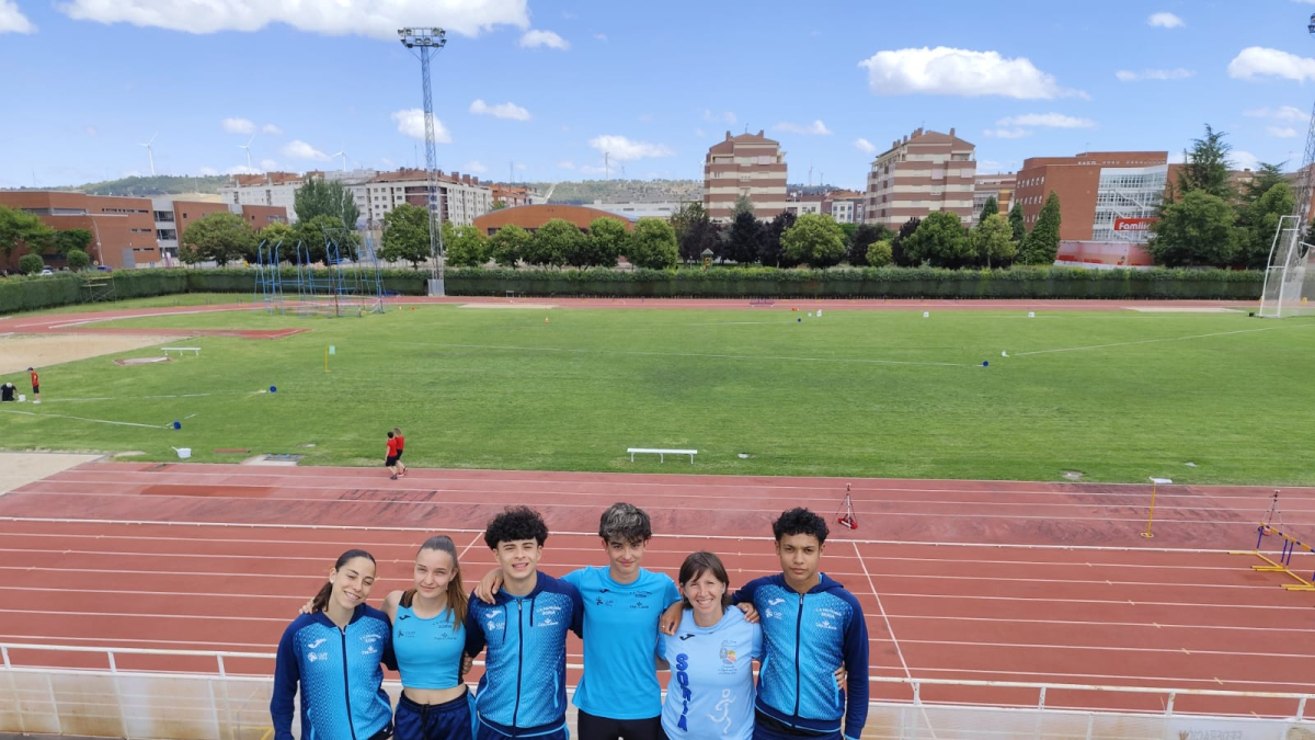 Atletas sorianos presentes en la competición de Palencia.