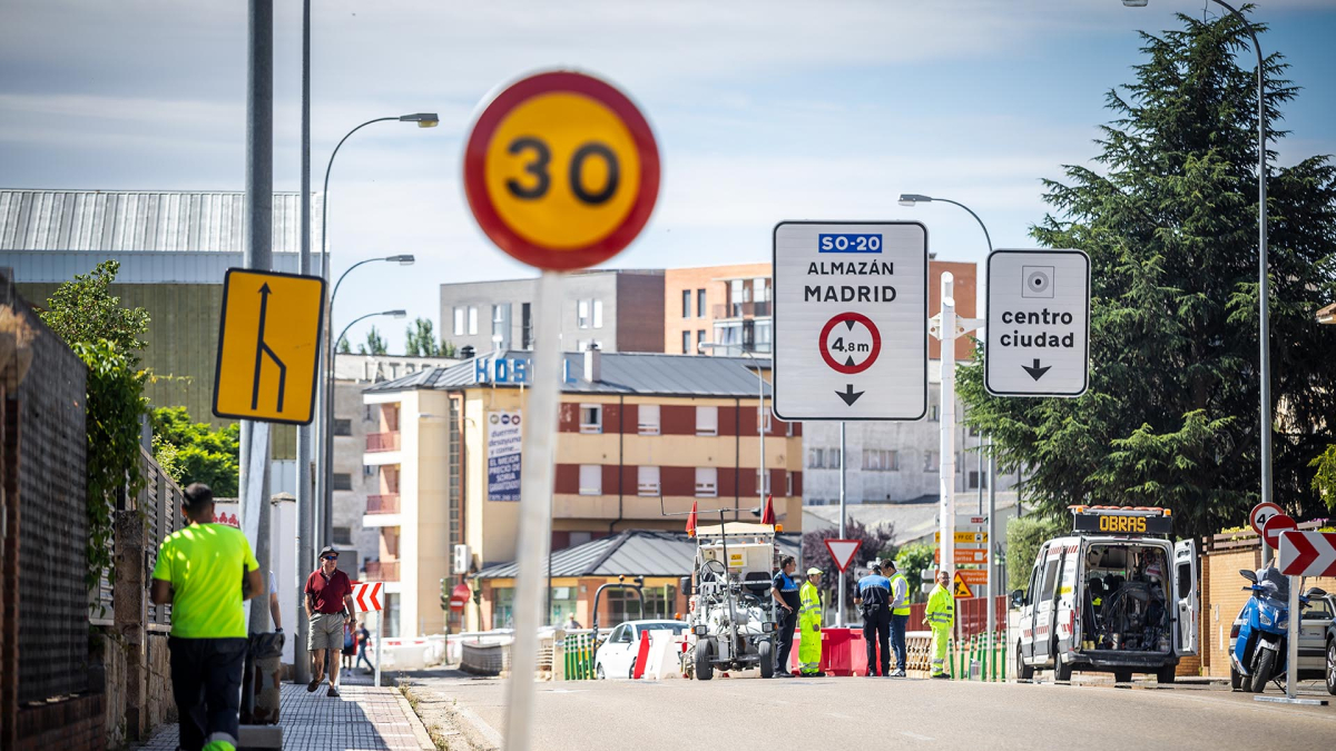 Corte en la boca del paso inferior de Eduardo Saavedra.
