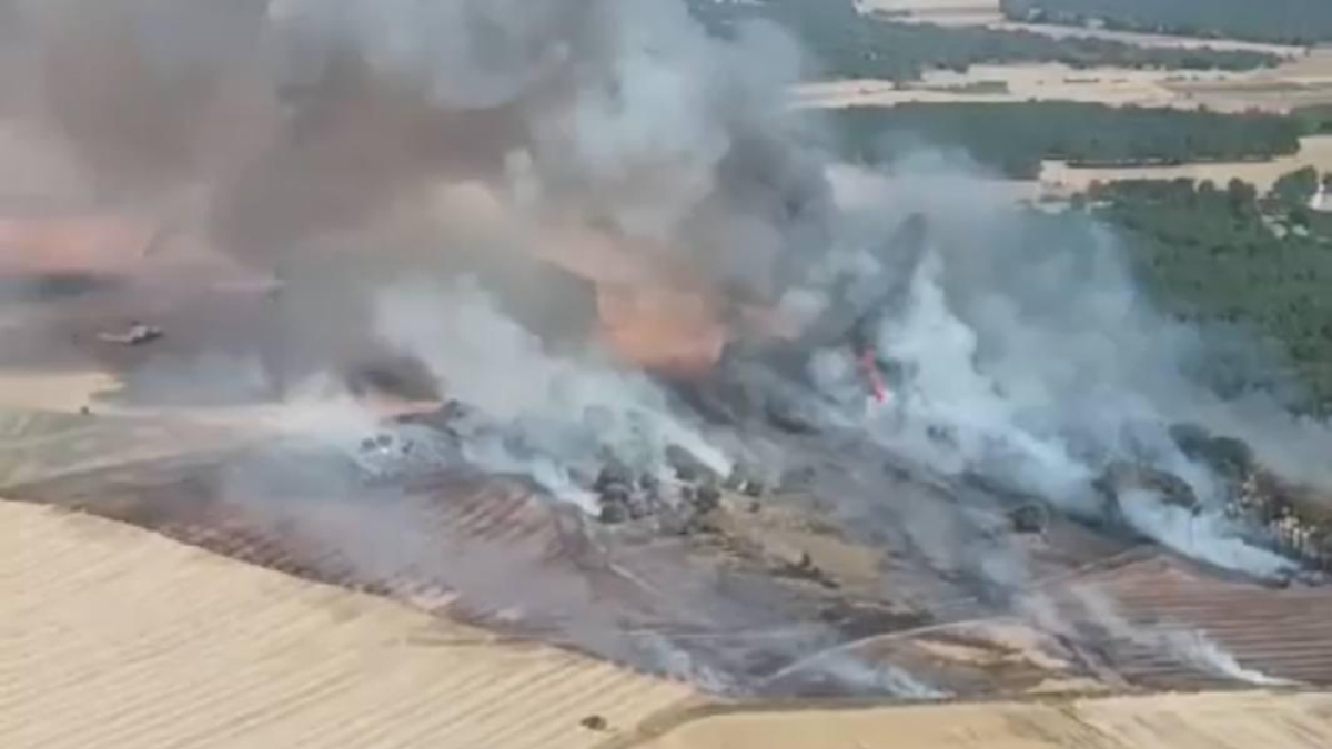 Imagen del incendio desde el aire.