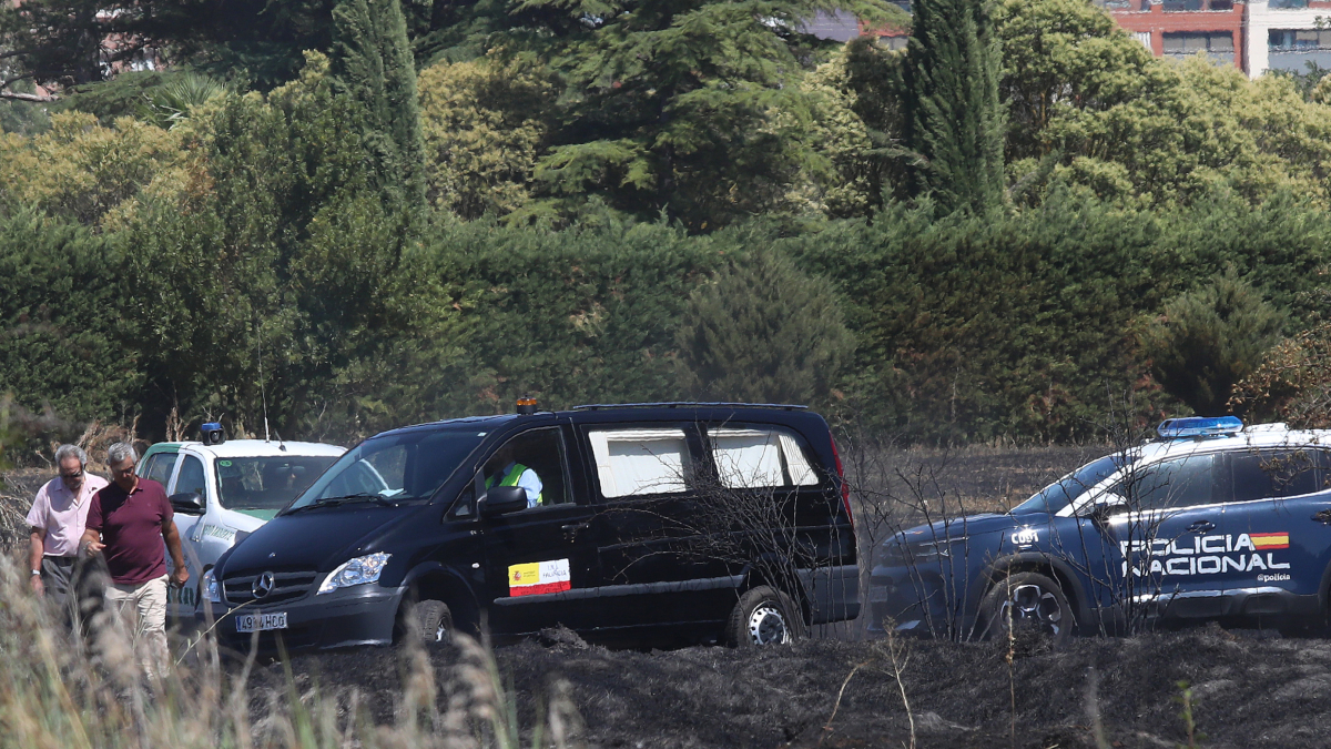 Hallan el cadáver de un hombre de 79 años entre los restos del incendio en una tierra de cultivo en Palencia.