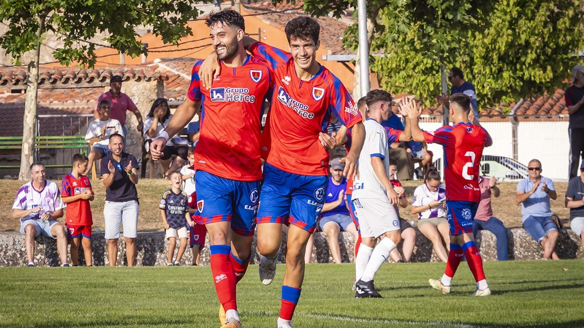 Los jugadores del Numancia celebran el 1-0 logrado por Jony.