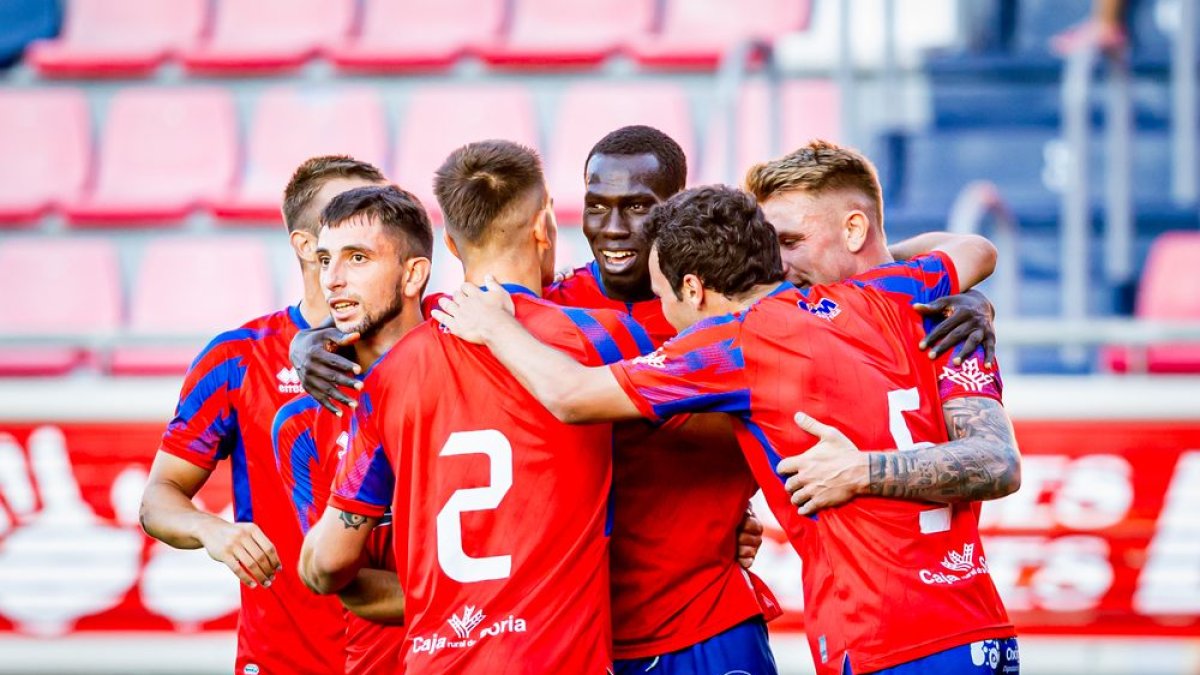 El Numancia quiere celebrar la primera victoria del curso ganando al Compostela