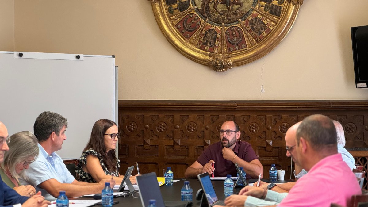 Miembros de la comisión de agricultura de la Diputación de Soria