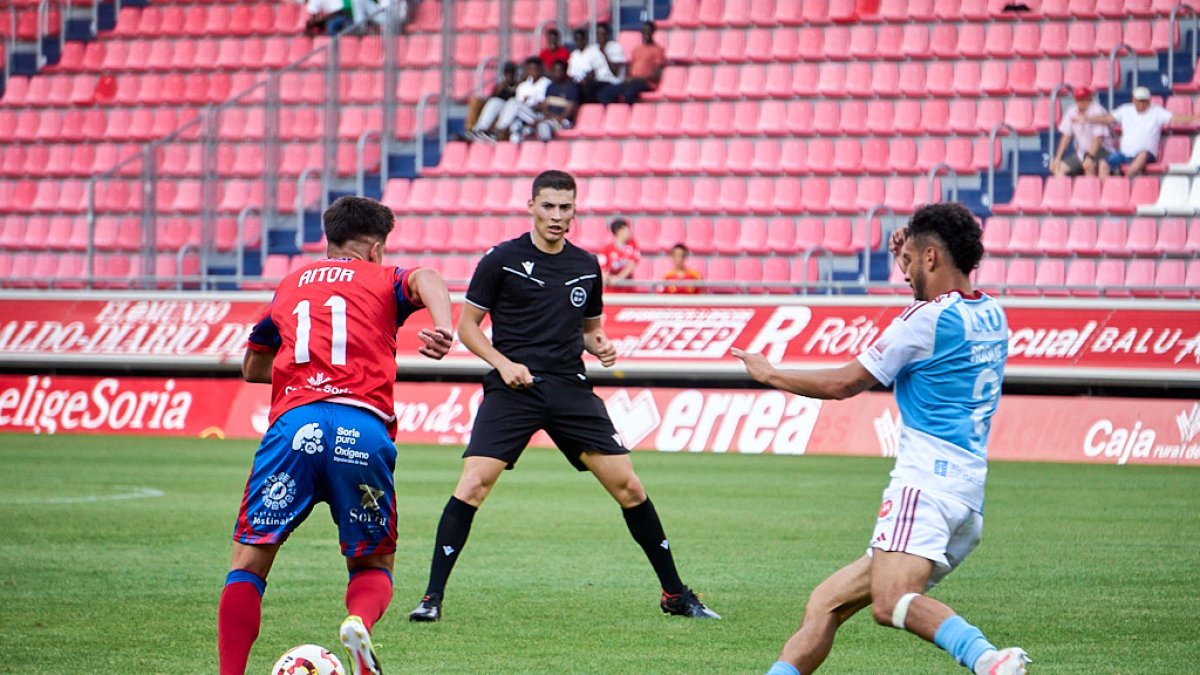 Joan Masip Vidal ya dirigió al Numancia esta temporada en el debut liguero ante el Compostela.
