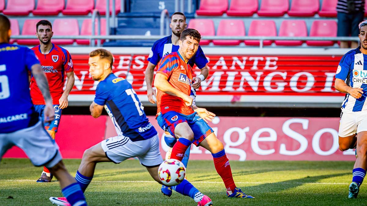Javi Bonilla vuelve a ser la referencia en el balón parado para este Numancia.