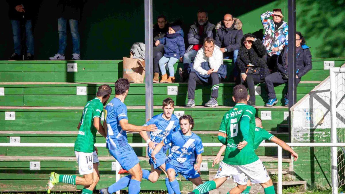 El derbi colegial entre San José y Calasanz volverá a revivirse esta temporada.