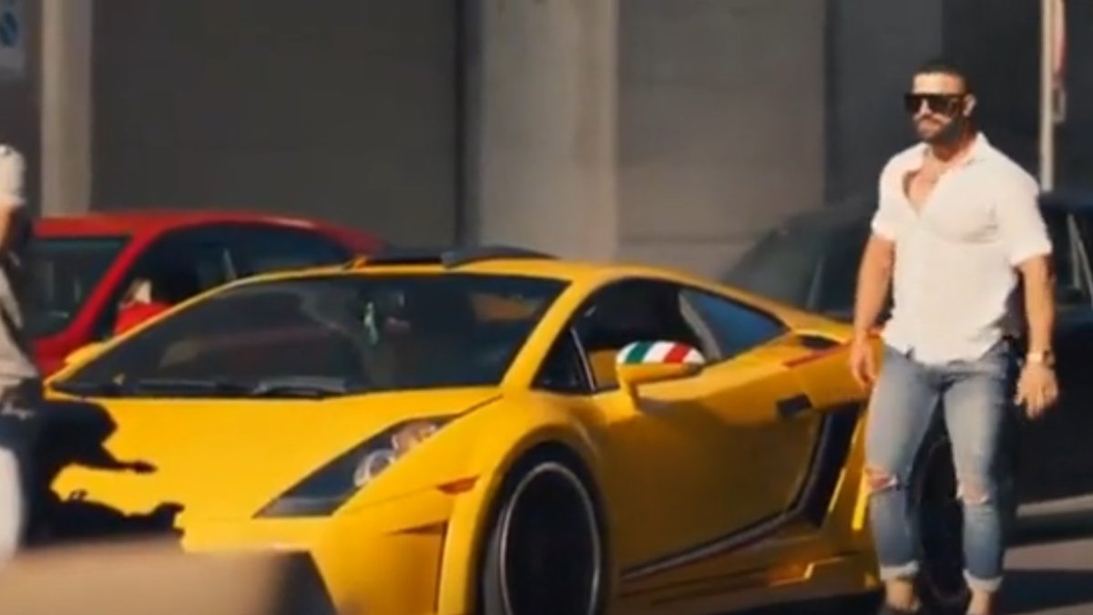 El joven burgense Adrián Otero ha participado en la campaña a bordo del Lamborghini amarillo.