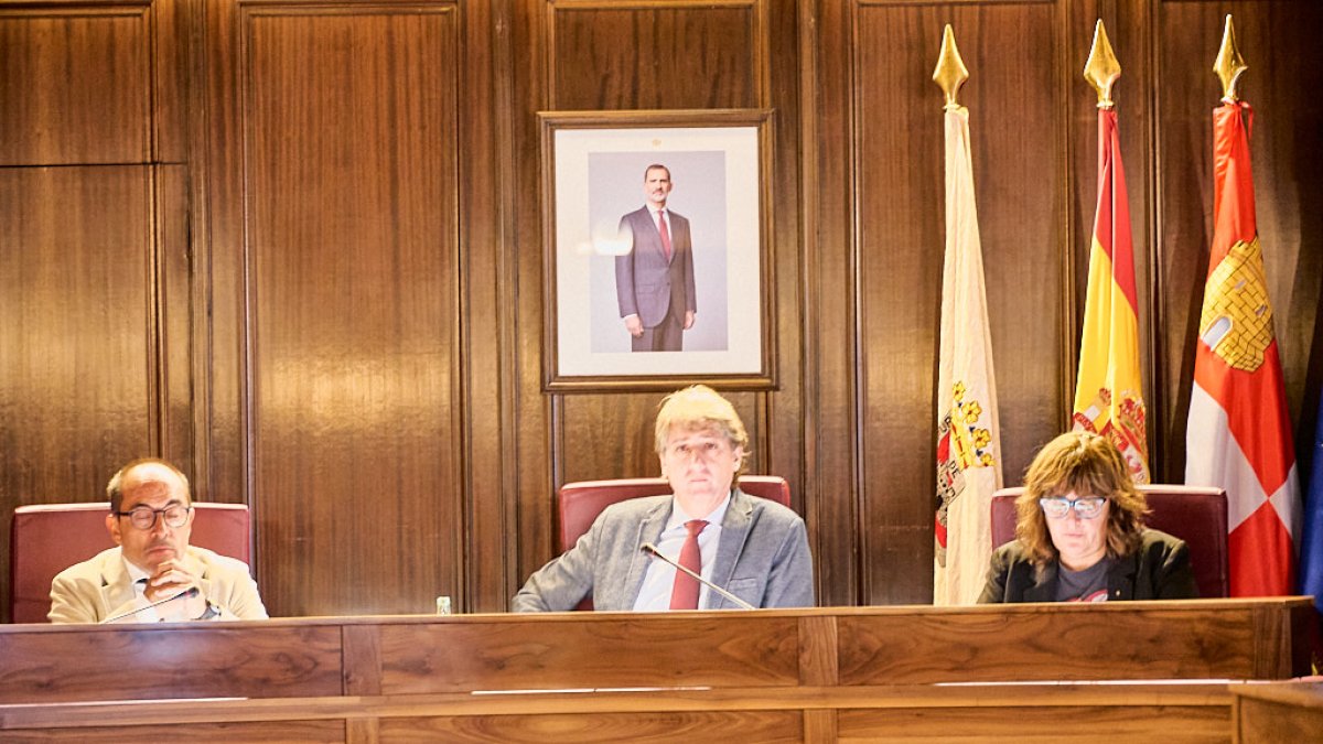 Carlos Martínez durante el Pleno del pasado viernes.