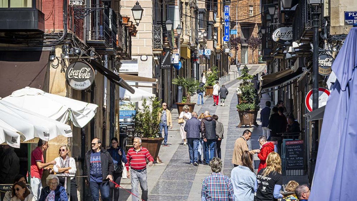Calle Numancia, en el entorno de Herradores, en la capital. MARIO TEJEDOR