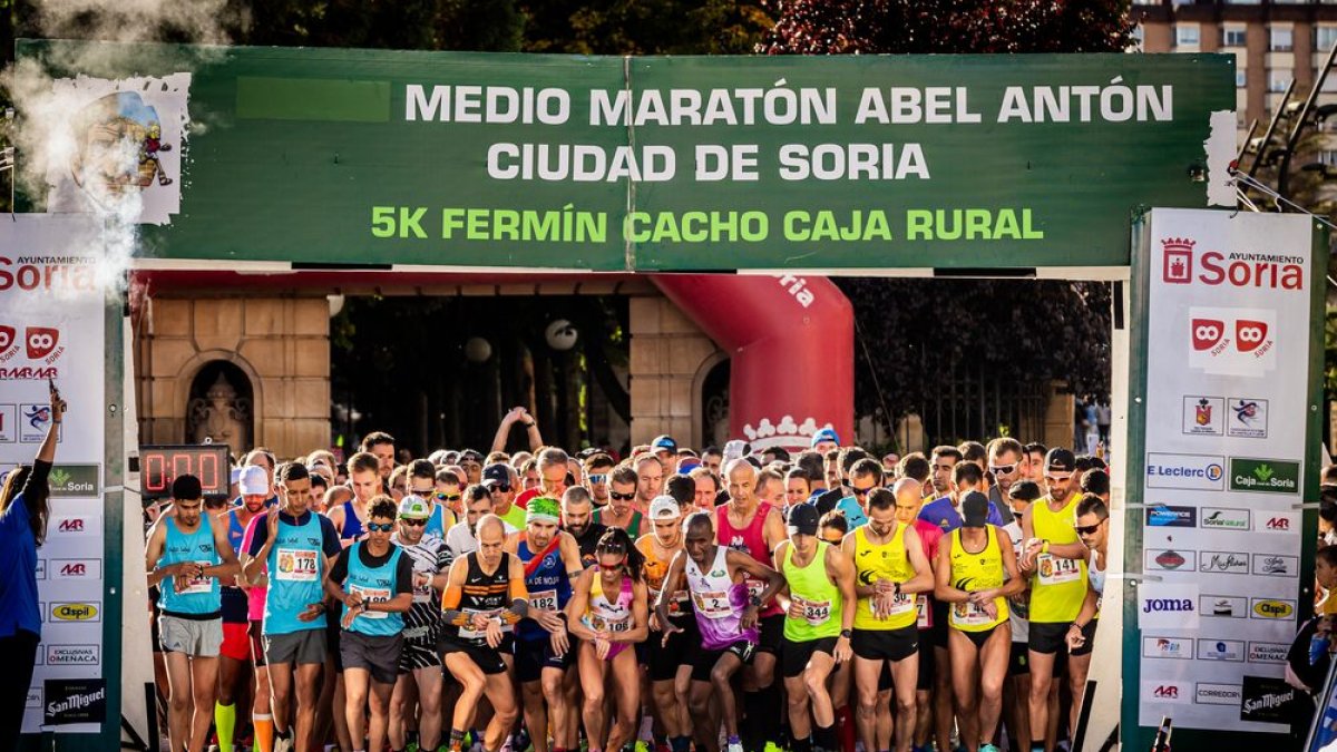 Una imagen de una de las salidas de la Media Maratón Abel Antón y la 5K Fermín Cacho.