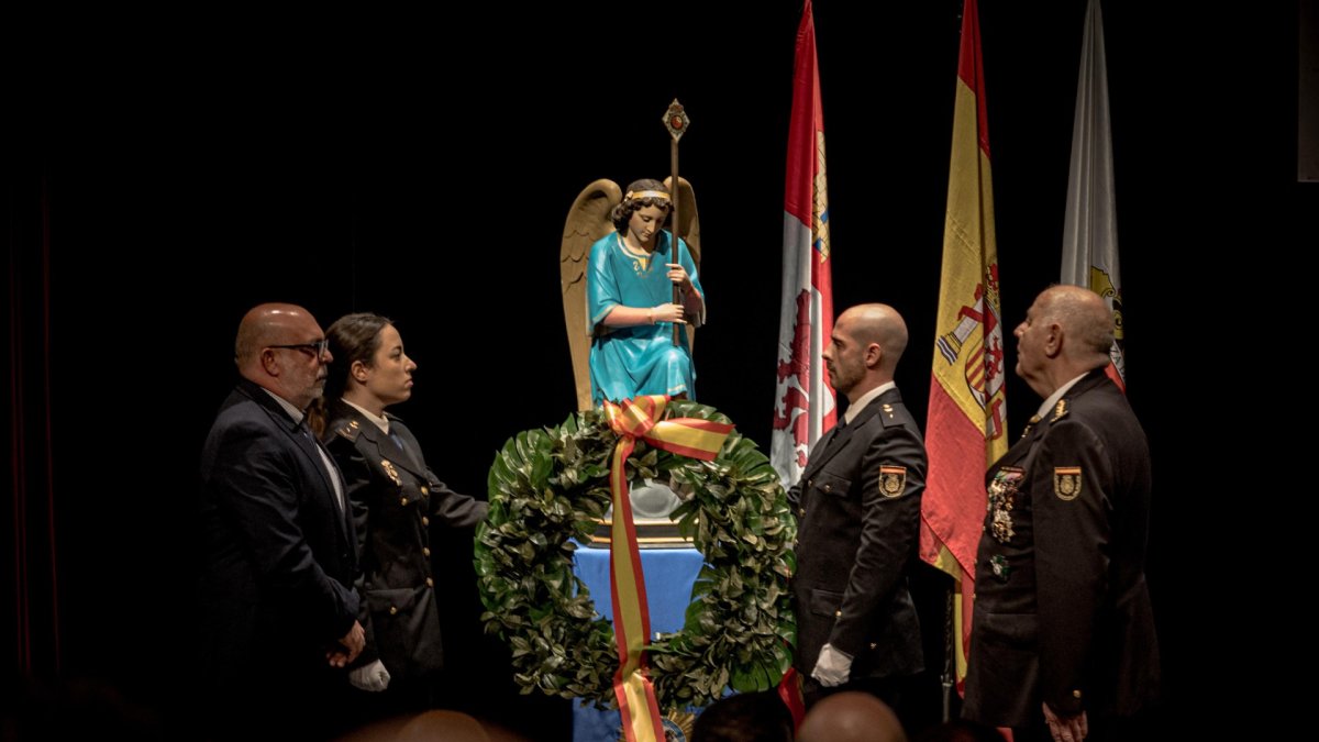 La Policía Nacional celebra su patrón, los Santos Custodios.