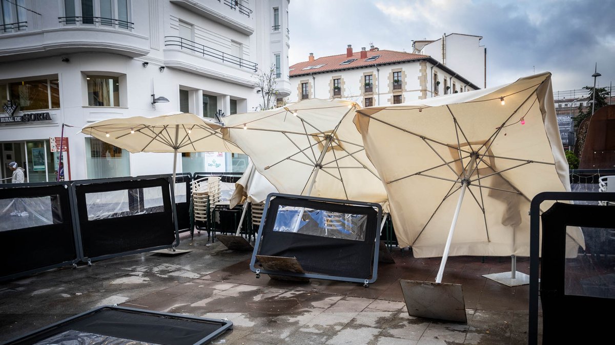 Terraza afectada por las rachas de viento en u episodio anterior.