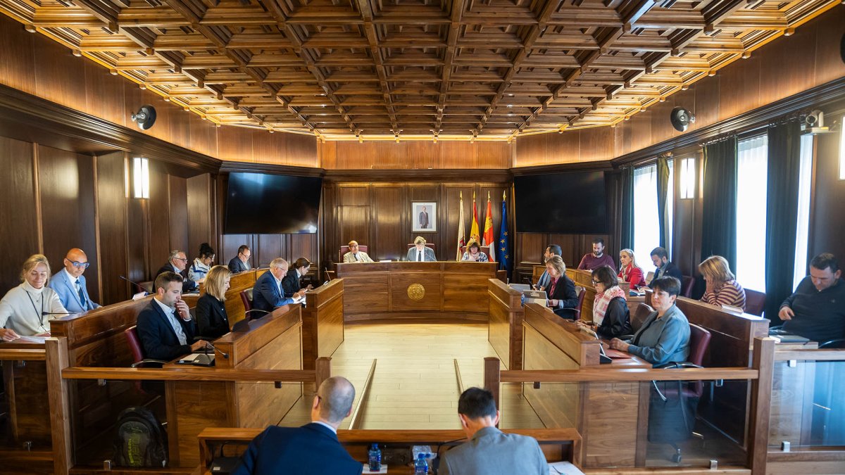 Vista genérica del Pleno celebrado en el Ayuntamiento.