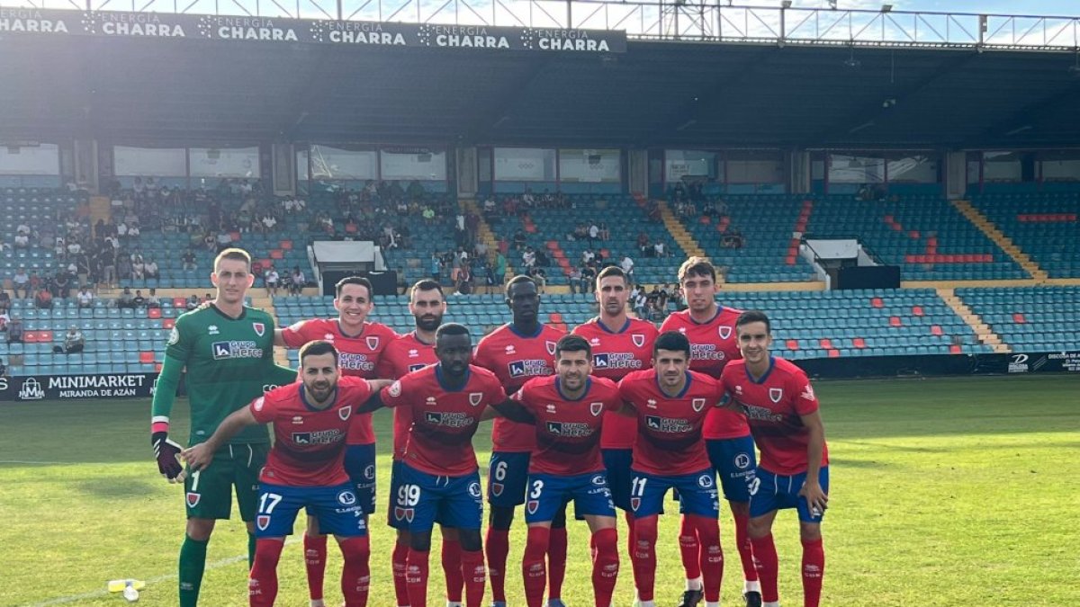 Once del Numancia que hace un año jugaba en el Helmántico en la Copa Federación.