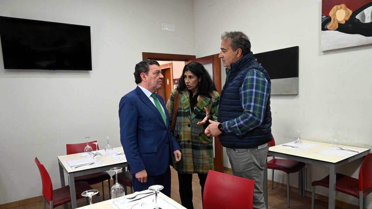 El consejero de Presidencia ha presentado la resolución de ayudas este viernes.