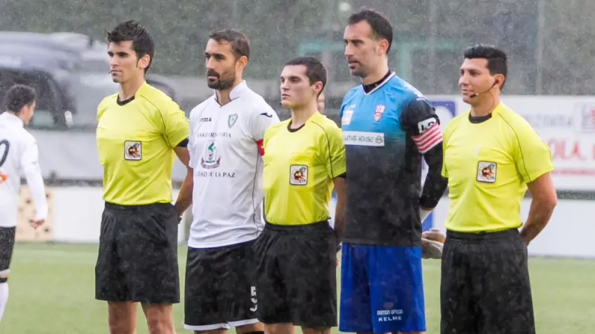 El colegiado Baiges Dones durante un partido.