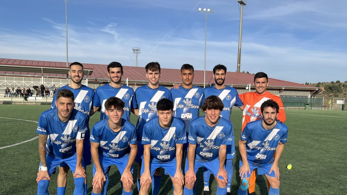 El once del Calasanz en su goleada ante el colista Astudillo.
