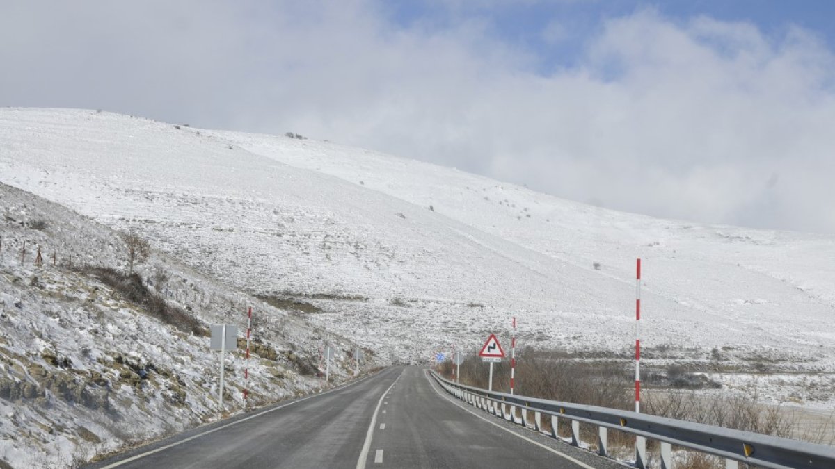 Puerto de Oncala en una nevada anterior.