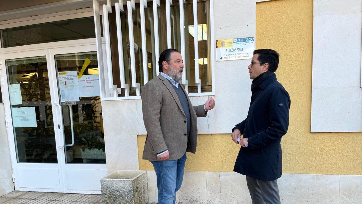 Los parlamentarios del PP por Soria, José Manuel Hernando y Tomás Cabezón.