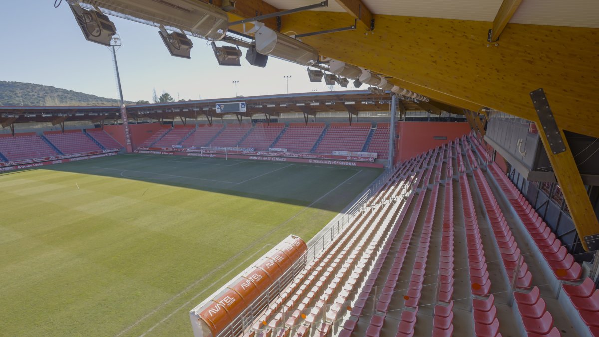 Durante las obras de los vídeo marcadores habrá que reforzar la estructura de la cubierta del Municipal de Los Pajaritos.