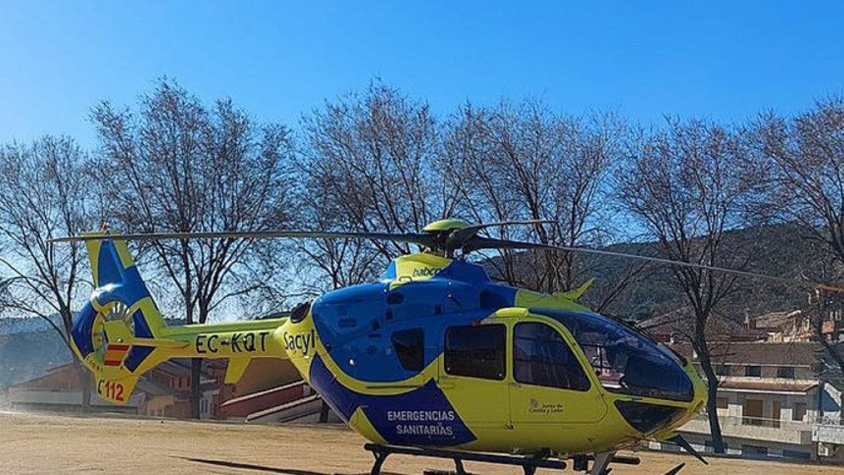 Helicóptero medicalizado de Sacyl en una imagen de archivo.