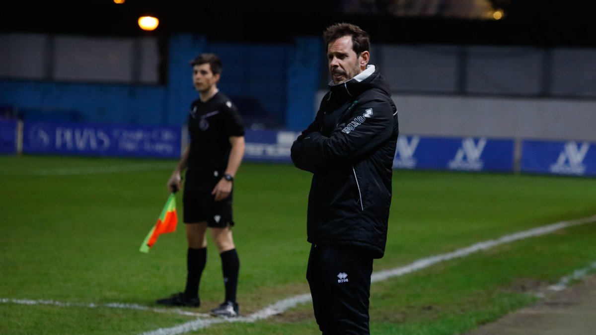 El entrenador del Numancia, Aitor Calle.