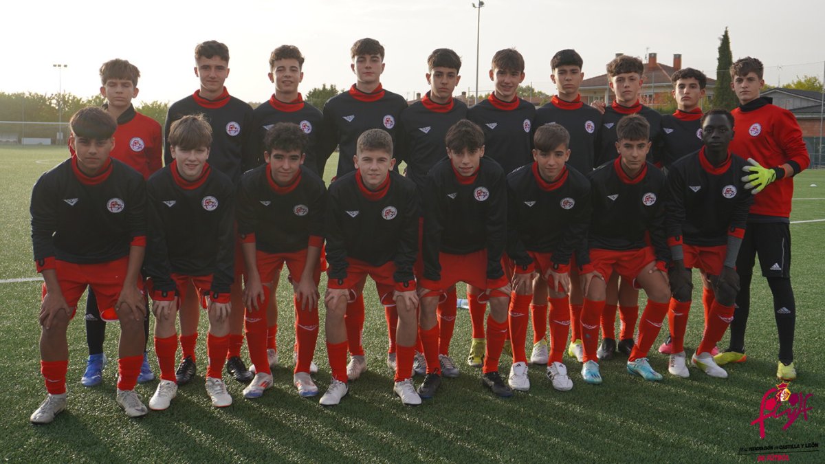 La selección Sub-14 durante uno de sus entrenamientos.