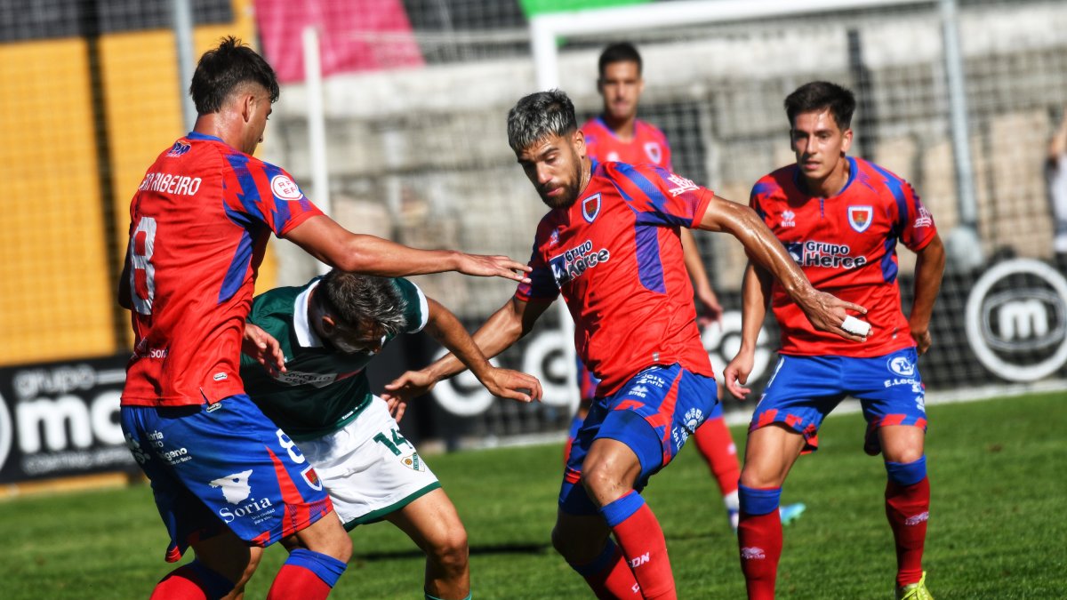 El Numancia ganaba en la primera vuelta al Coruxo por 1-2.