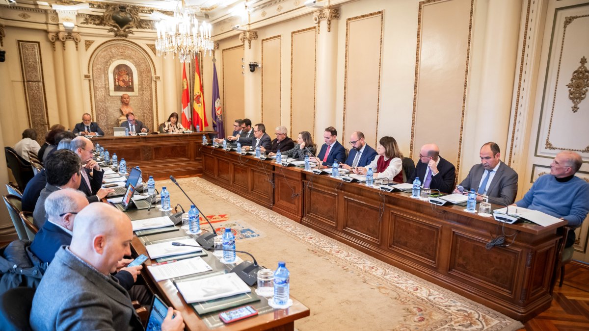 Un momento del pleno de Diputación.
