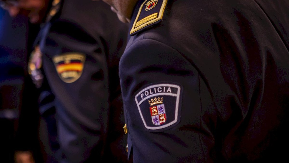 Agentes de Policía.