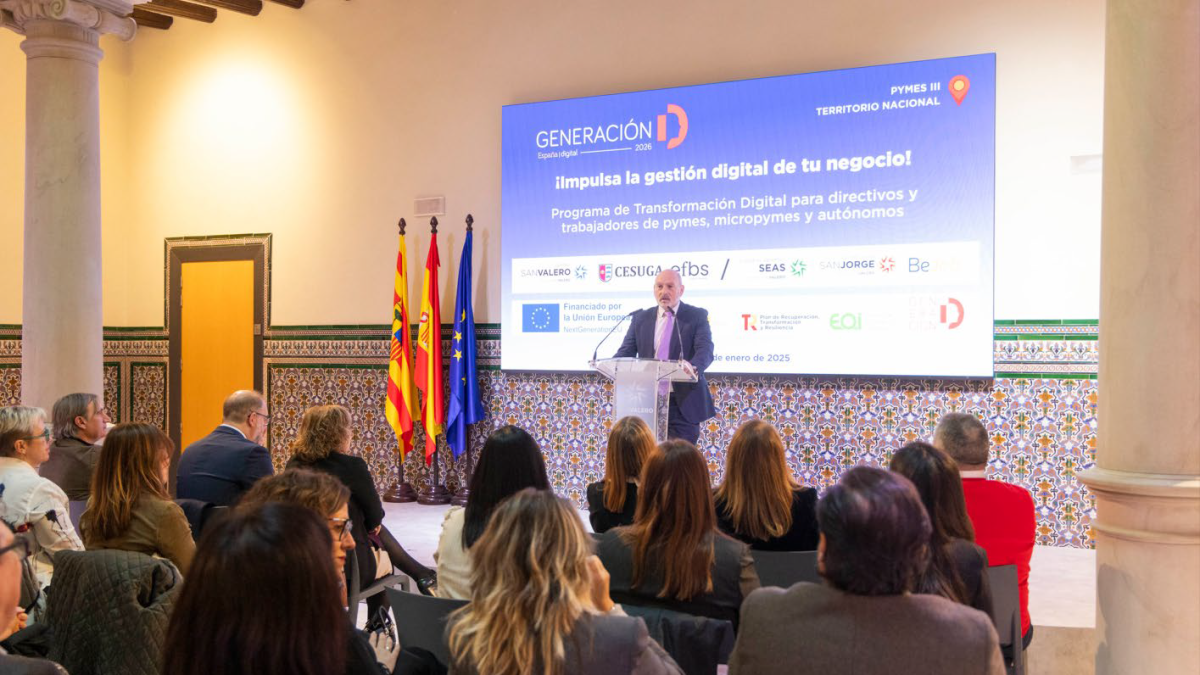 El director general del grupo educativo, César Romero.