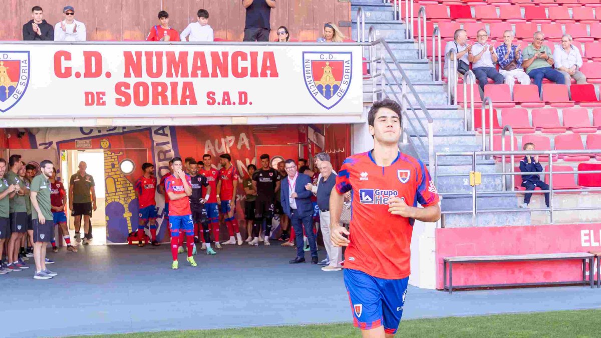Fabio Conte deja de ser jugador del Numancia.